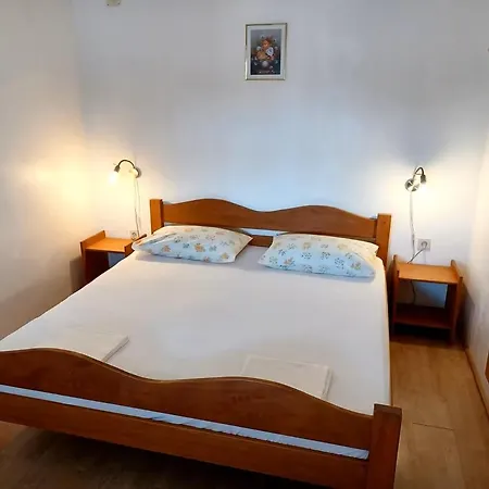 Spiaza Apartment Susak